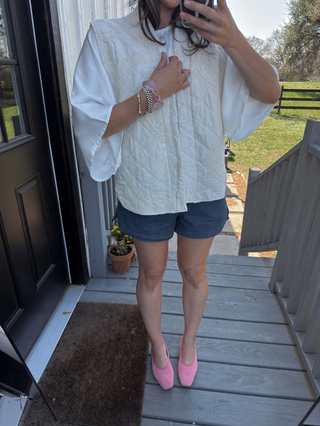 Embroidered Vest for Round Top Spring Summer