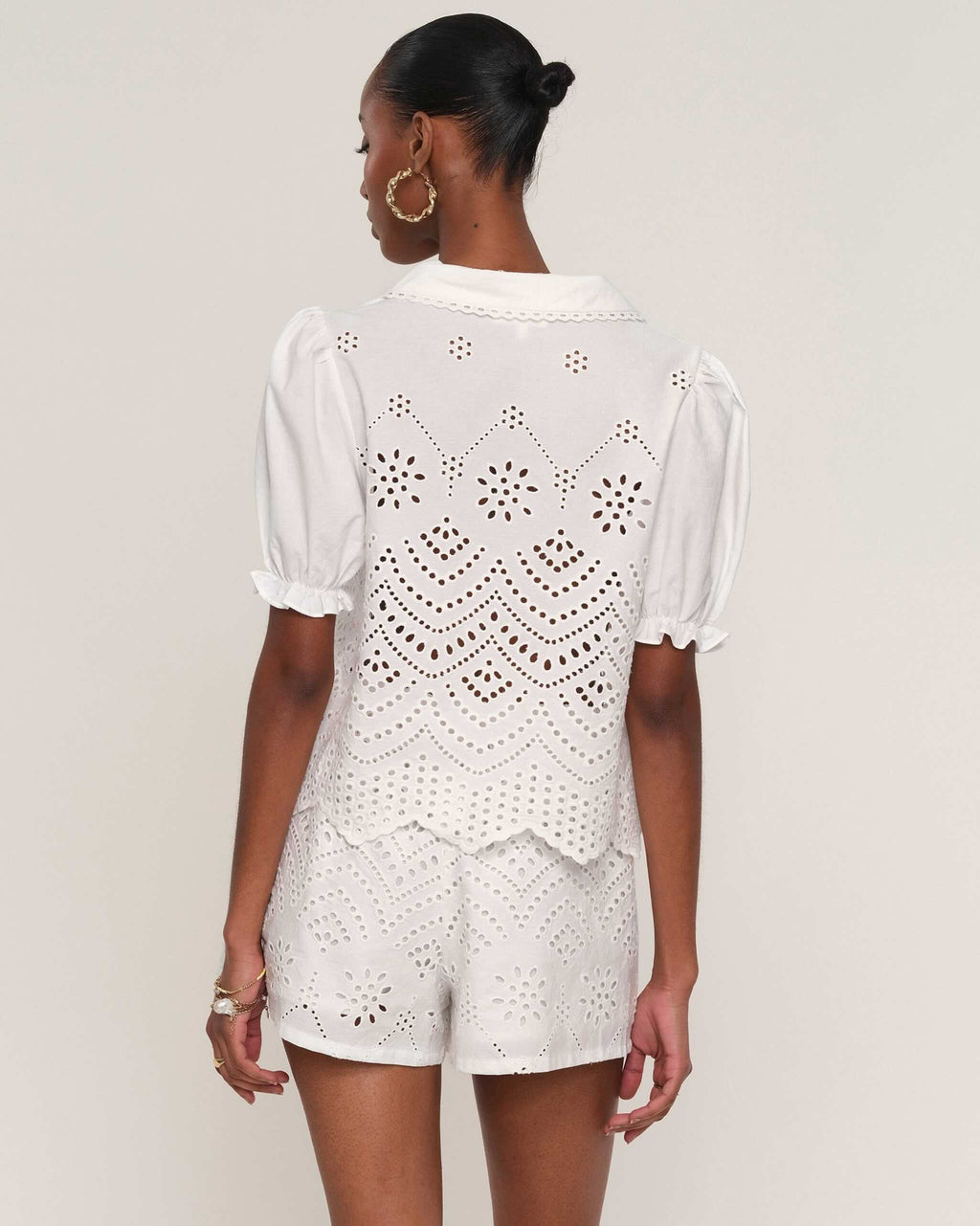 Floria Eyelet Short - STRIVE Boutique