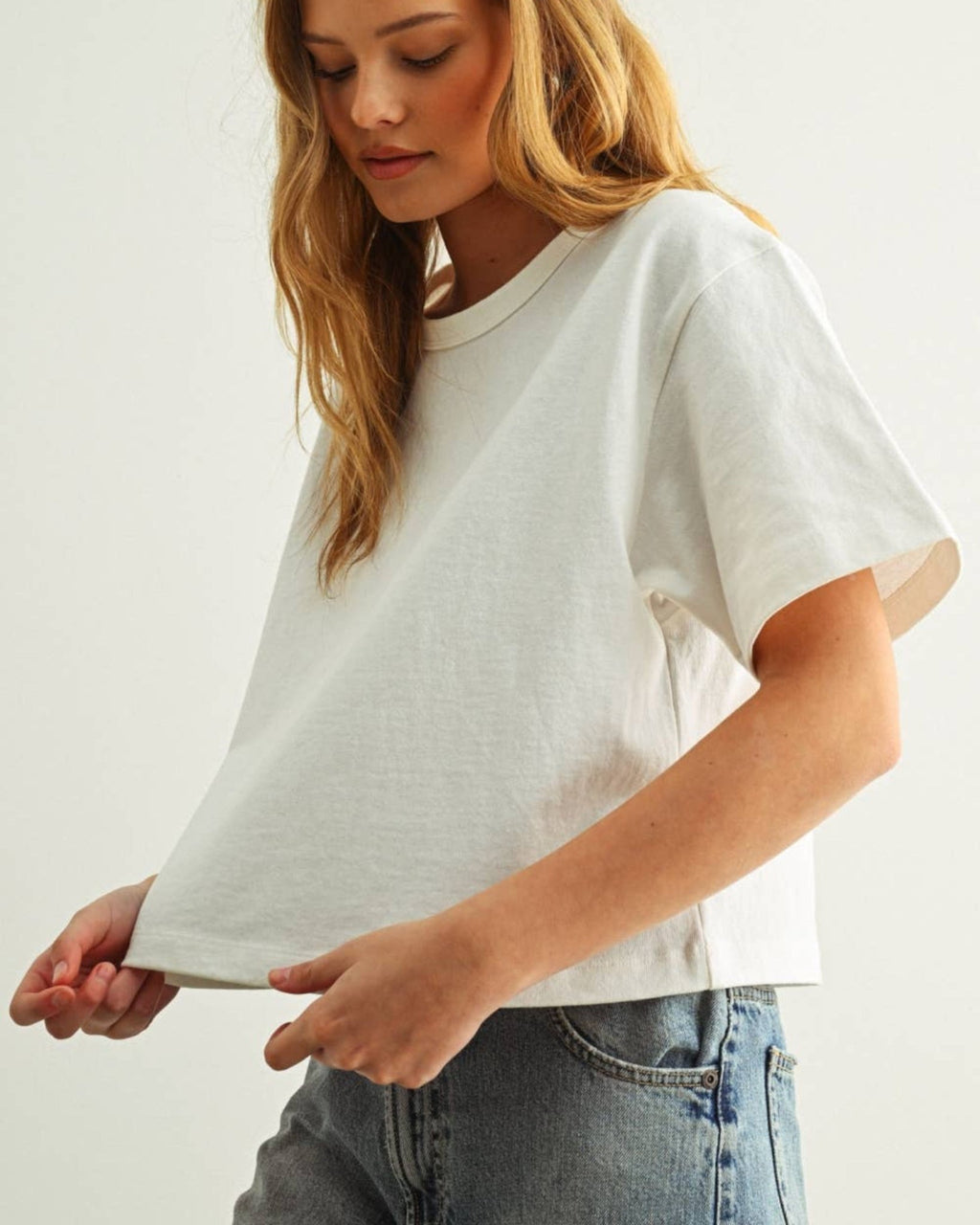 The Linen T-Shirt - STRIVE Boutique