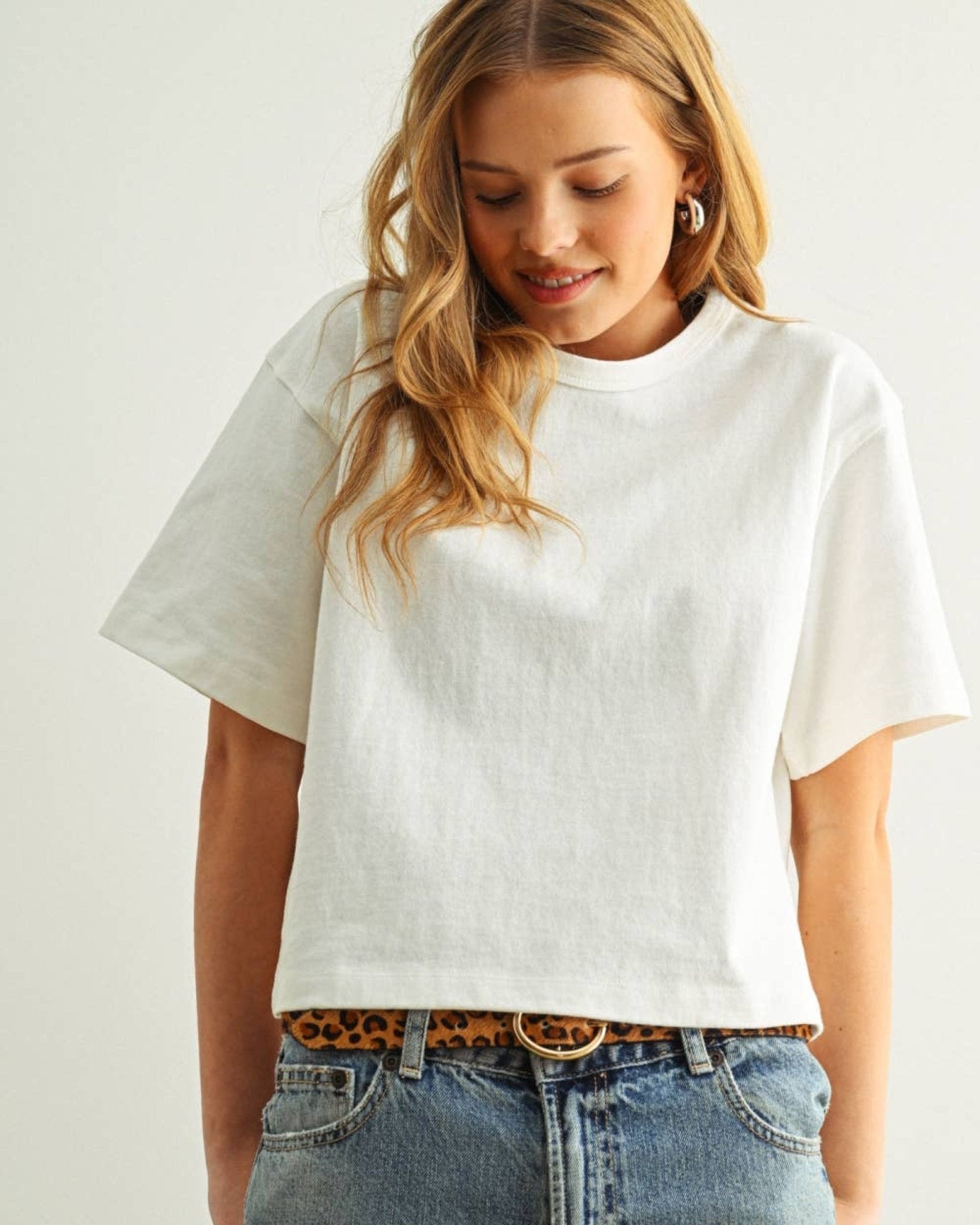 The Linen T-Shirt - STRIVE Boutique