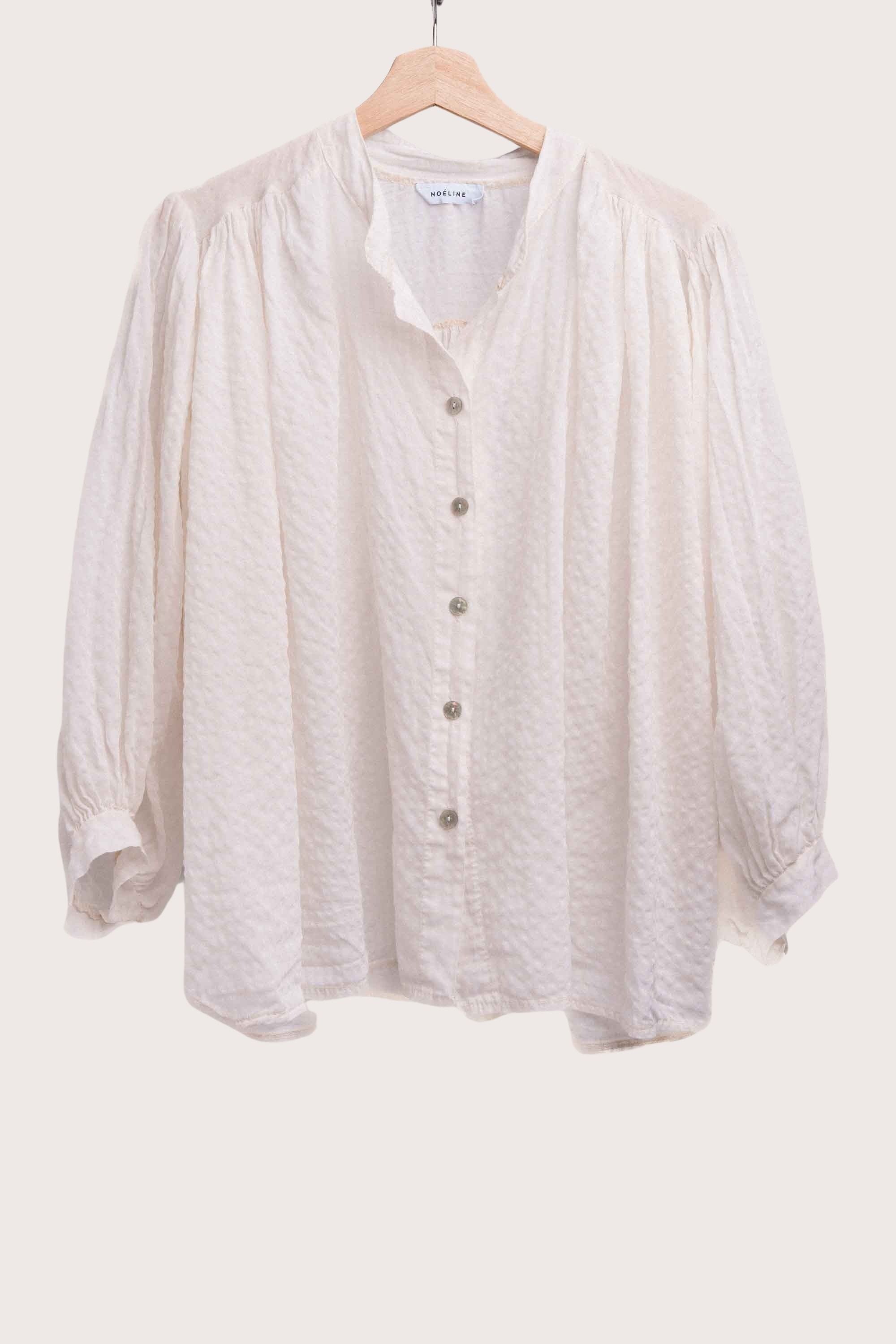 Women’s lightweight cotton gingham blouse in off white with relaxed everyday fit